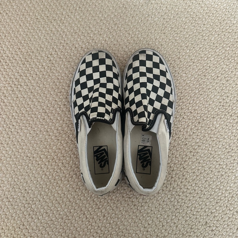 Slip-on checkerboard Vans (WOMENS 7)